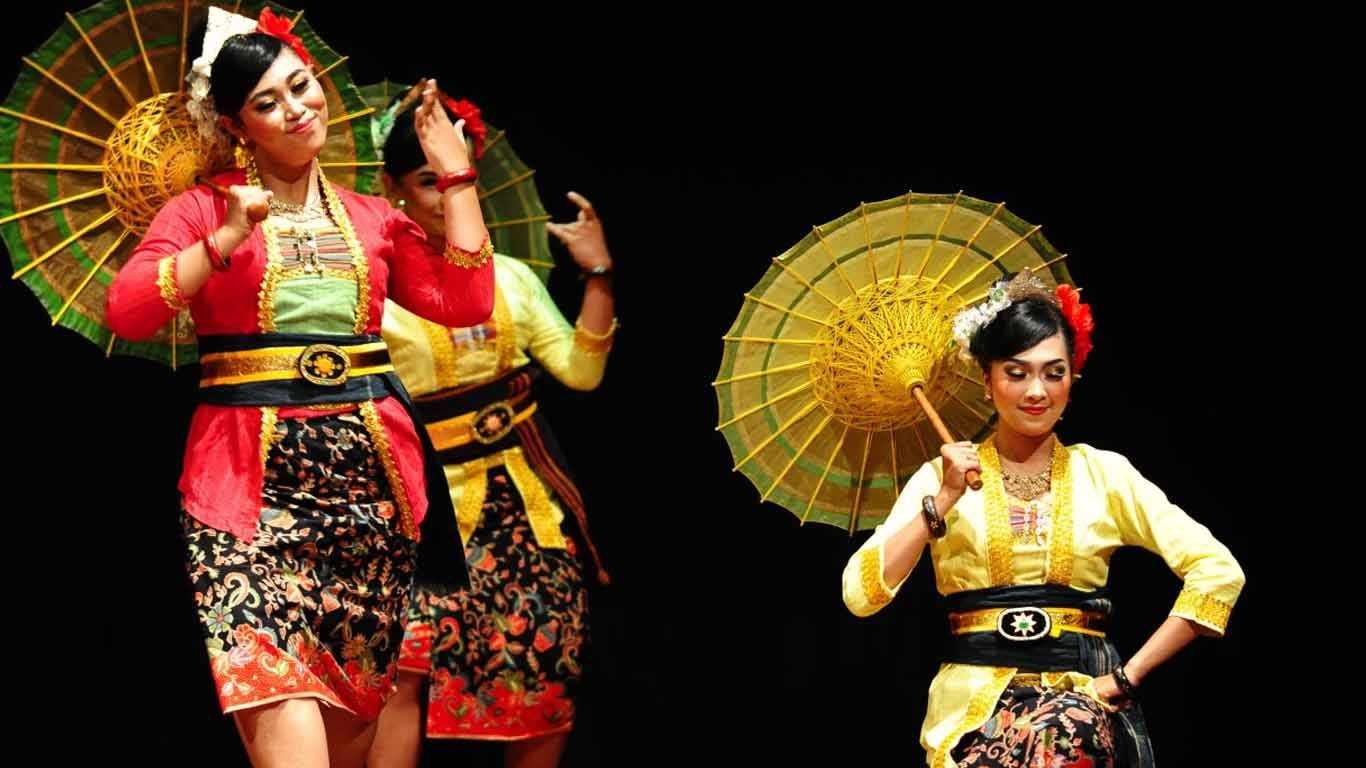 √ Pengertian Tari Tradisional dan Contoh Tari Tradisional